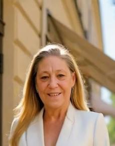 Photo of Sue Lynn Thyng